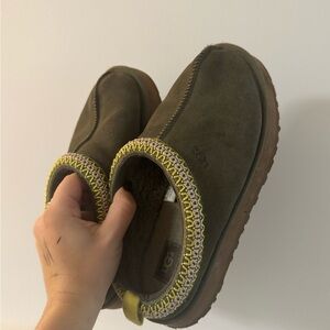 UGG Olive Green Tasman